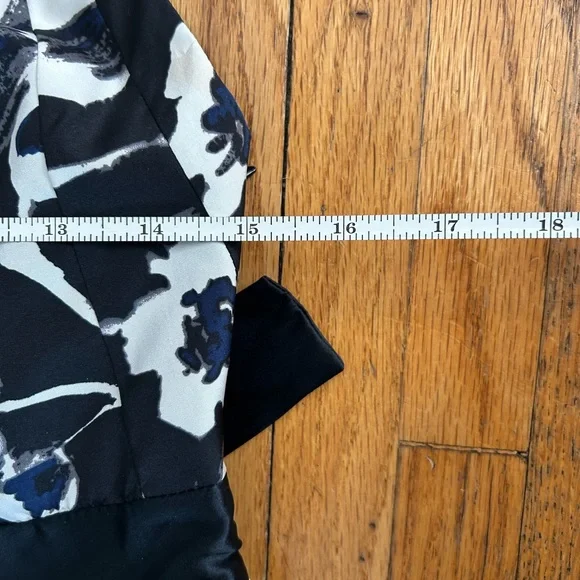 The Limited, black dress, v-neck, tank top, size 6 - Picture 9 of 11